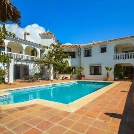 Casa De Las Mil Flores *